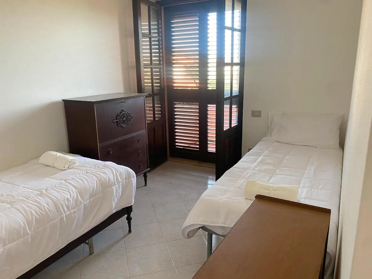 فيلة Lovely Home 5 Min Walk To The Beach, 3 Bedrooms Ample Outdoor Relax And Wifi كابيتانا