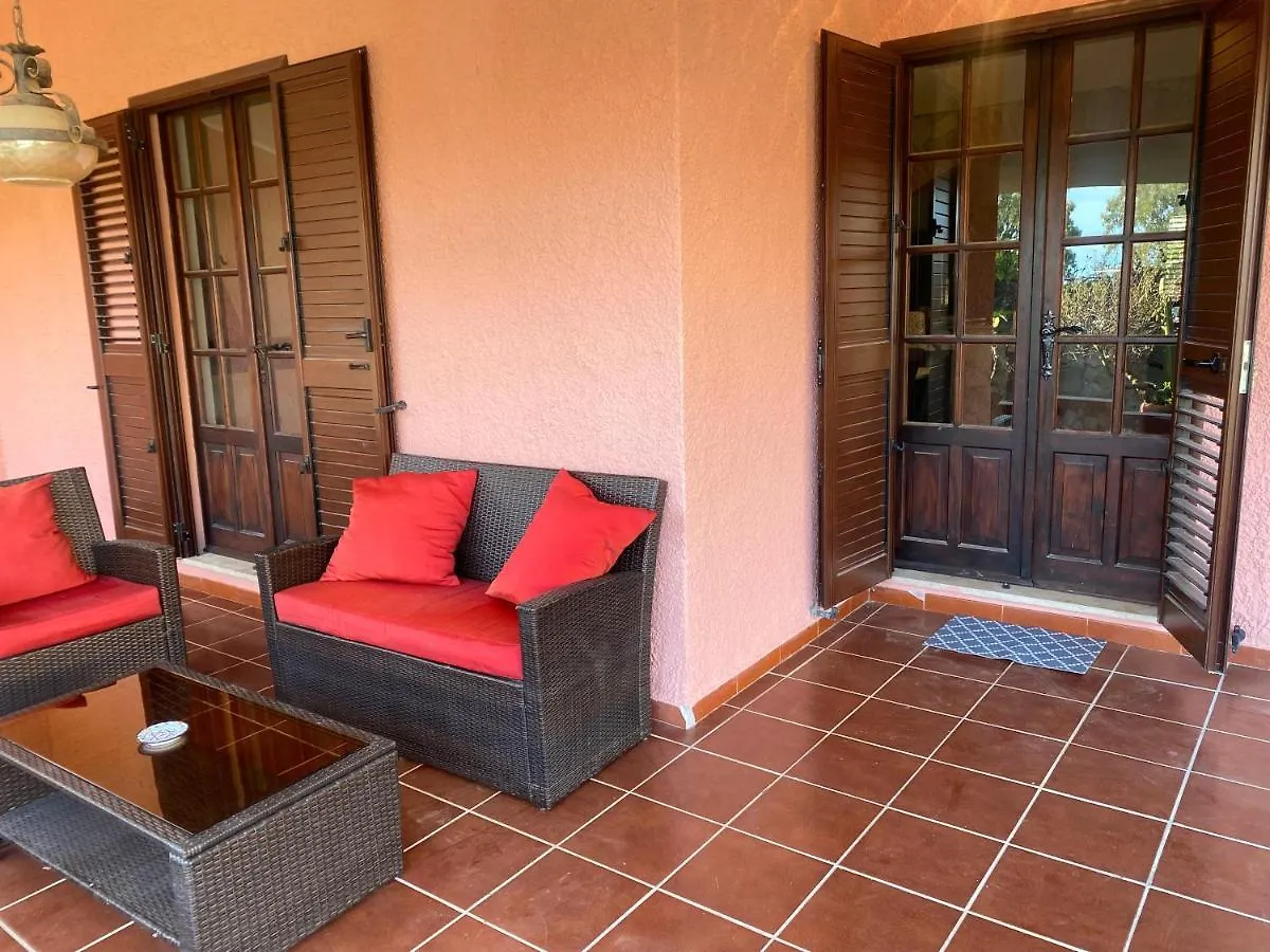 Lovely Home 5 Min Walk To The Beach, 3 Bedrooms Ample Outdoor Relax And Wifi كابيتانا